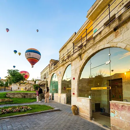 Jacob's Cave - Cappadocia Hotel 2*